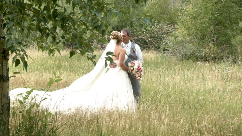 Derek + Hannah – Rustic Montana Wedding at the Kleffner Ranch | Helena, Montana